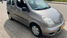 Grijs Gebruikt 2004 Toyota Yaris Verso MPV | € 3.499 (Eerlijke prijs)