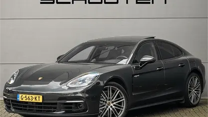 Grijs Gebruikt 2019 Porsche Panamera Sport Sedan | € 60.000 (Super prijs)