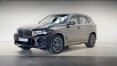 Manhattan metallic (bruin metallic) Gebruikt 2022 BMW X5 Executive SUV | € 71.895 (Super prijs)