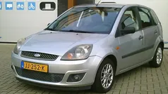 Gebruikt 2006 Ford Fiesta Ambiente Hatchback | € 1.950 (Eerlijke prijs)