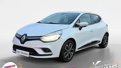 Wit Gebruikt 2017 Renault Clio IV Intens Hatchback | € 8.685 (Eerlijke prijs)