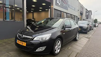 Occasion 2011 Opel Astra Edition Hatchback | € 5.950 (Eerlijke prijs)