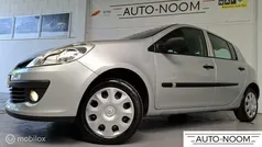 Grijs Gebruikt 2008 Renault Clio II Hatchback | € 3.490 (Eerlijke prijs)