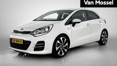 Wit Gebruikt 2015 Kia Rio Hatchback | € 8.840 (Eerlijke prijs)