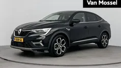 Zwart Gebruikt 2022 Renault Arkana Intens SUV | € 22.935 (Eerlijke prijs)