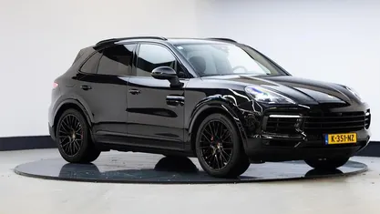 Zwart Gebruikt 2021 Porsche Cayenne SUV | € 67.945 (Super prijs)
