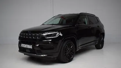 Gebruikt 2022 Jeep Compass SUV | € 21.845 (Eerlijke prijs)