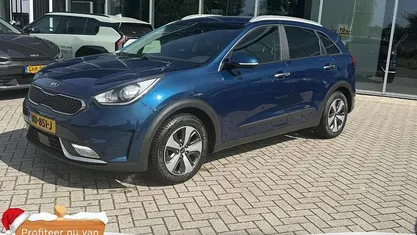 Blauw Gebruikt 2017 Kia Niro SUV | € 13.945 (Eerlijke prijs)