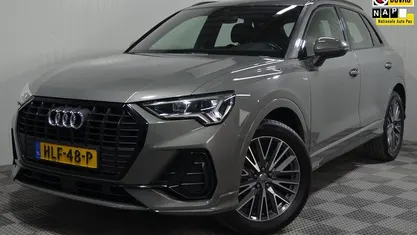 Grijs Gebruikt 2020 Audi Q3 S-Line SUV | € 27.950 (Eerlijke prijs)