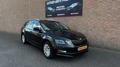 Zwart Gebruikt 2018 Skoda Octavia Style Stationwagen | € 17.950 (Eerlijke prijs)