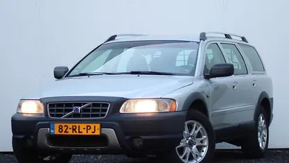 Gebruikt 2005 Volvo XC70 Momentum Stationwagen | € 7.900 (Eerlijke prijs)