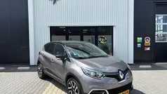 Grijs, metallic lak Gebruikt 2016 Renault Captur Dynamique SUV | € 10.450 (Eerlijke prijs)