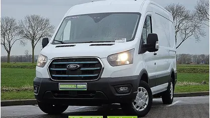 Wit Gebruikt 2023 Ford E-Transit Van | € 29.850 (Goede deal)