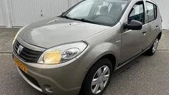 Gebruikt 2009 Dacia Sandero Ambiance Hatchback | € 1.200 (Eerlijke prijs)