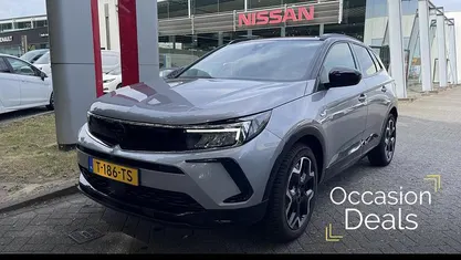 Grijs Occasion 2023 Opel Grandland X SUV | € 26.890 (Eerlijke prijs)