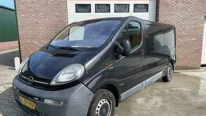 Occasion Opel Vivaro 135 PK (99 kW) 2005 Zwart MPV
