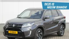 Gebruikt 2024 Suzuki Vitara Style SUV | € 27.795 (Eerlijke prijs)
