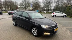 Zwart (metallic) Gebruikt 2014 Skoda Rapid Business Line Hatchback | € 6.950 (Goede deal)