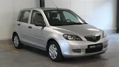 Grijs (metallic) Gebruikt 2007 Mazda 2 Exclusive MPV | € 2.450 (Goede deal)