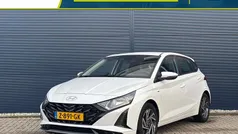 Wit Gebruikt 2024 Hyundai i20 Hatchback | € 19.985 (Eerlijke prijs)