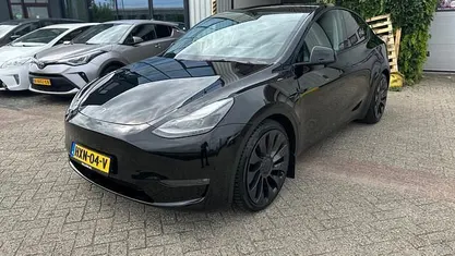 Gebruikt 2022 Tesla Model Y Performance SUV | € 37.999 (Eerlijke prijs)