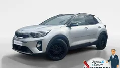 (b4s) silky silver/black m Gebruikt 2019 Kia Stonic SUV | € 13.945 (Eerlijke prijs)