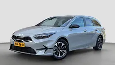 Grijs Gebruikt 2025 Kia Ceed Hatchback | € 29.935 (Eerlijke prijs)