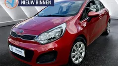 Rood, metallic lak Gebruikt 2012 Kia Rio Hatchback | € 5.490 (Eerlijke prijs)