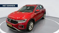 Rood Gebruikt 2023 VW T-Roc Life SUV | € 28.880 (Super prijs)