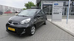 Zwart Gebruikt 2016 Kia Picanto 3 Hatchback | € 7.395 (Eerlijke prijs)
