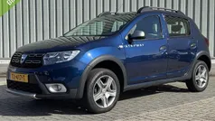 Blue cosmos (terpr) Gebruikt 2018 Dacia Sandero Stepway Hatchback | € 9.835 (Eerlijke prijs)