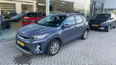 Gebruikt 2022 Kia Stonic SUV | € 17.950 (Eerlijke prijs)