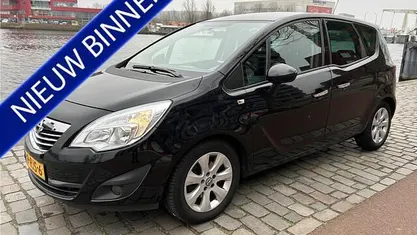 Zwart Gebruikt 2011 Opel Meriva Cosmo MPV | € 3.950 (Eerlijke prijs)