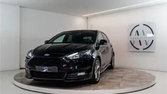Zwart Gebruikt 2017 Ford Focus ST Hatchback | € 16.980 (Eerlijke prijs)