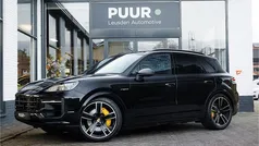 Zwart Gebruikt 2024 Porsche Cayenne Sport SUV | € 114.500 (Goede deal)