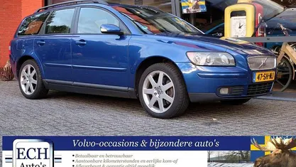 Blauw Occasion 2006 Volvo V50 Momentum Stationwagen | € 4.450 (Eerlijke prijs)