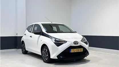 Gebruikt 2018 Toyota Aygo Hatchback | € 8.449 (Eerlijke prijs)