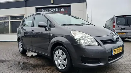 Grijs (metallic) Gebruikt 2008 Toyota Verso MPV | € 2.999 (Eerlijke prijs)
