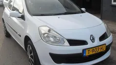 Gebruikt 2009 Renault Clio II Business Hatchback | € 3.149 (Eerlijke prijs)