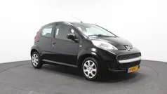Zwart Gebruikt 2009 Peugeot 107 Hatchback | € 3.750 (Eerlijke prijs)