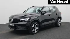 Zwart Gebruikt 2022 Volvo XC40 Core SUV | € 28.900 (Goede deal)