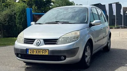 Occasion Renault Scénic II Dynamique 135 PK (99 kW) 2006 Grijs MPV