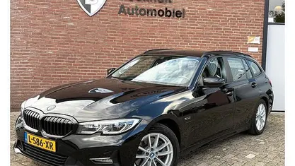 Gebruikt 2021 BMW 320 Stationwagen | € 23.950 (Goede deal)