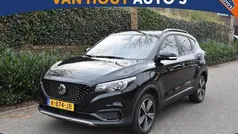 Zwart Gebruikt 2020 MG ZS Luxury Sedan | € 13.950 (Goede deal)