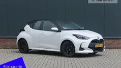 Wit Gebruikt 2021 Toyota Yaris Active Hatchback | € 18.440 (Eerlijke prijs)