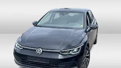 Zwart Gebruikt 2021 VW Golf VIII Hatchback | € 24.450 (Eerlijke prijs)