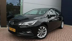 Zwart Gebruikt 2017 Opel Astra Innovation Hatchback | € 15.900 (Eerlijke prijs)