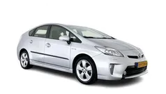 Silver metallic (grijs metallic) Gebruikt 2012 Toyota Prius Business Edition Hatchback | € 9.945 (Eerlijke prijs)