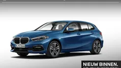 Blauw Gebruikt 2022 BMW 118 Executive Hatchback | € 26.995 (Goede deal)