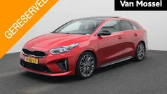 Rood Gebruikt 2020 Kia ProCeed Hatchback | € 22.400 (Eerlijke prijs)